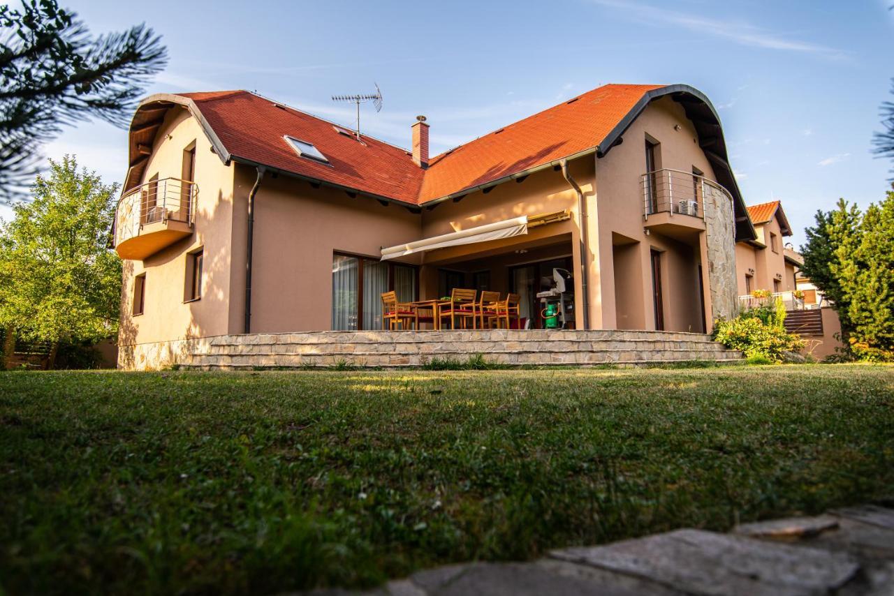 Villa With Pool & Sauna In Beer Village Велке-Поповице Экстерьер фото